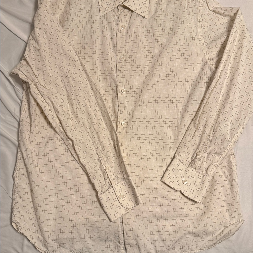 Perry Ellis Cream Button-Up Shirt with Subtle Brown Geometric Print
